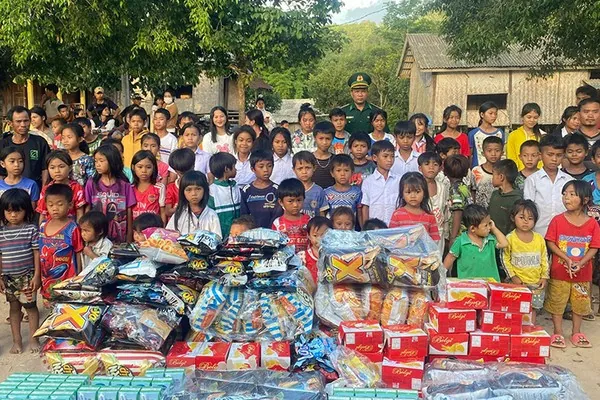 Phụ huynh bảo vệ trẻ em khỏi cờ bạc trực tuyến