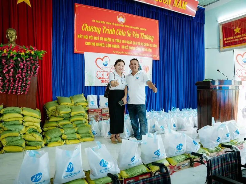 Một hình ảnh biểu tượng về mạng lưới hỗ trợ và giúp đỡ trong cá cược có trách nhiệm, thể hiện sự đoàn kết và sự quan tâm đến cộng đồng người chơi.